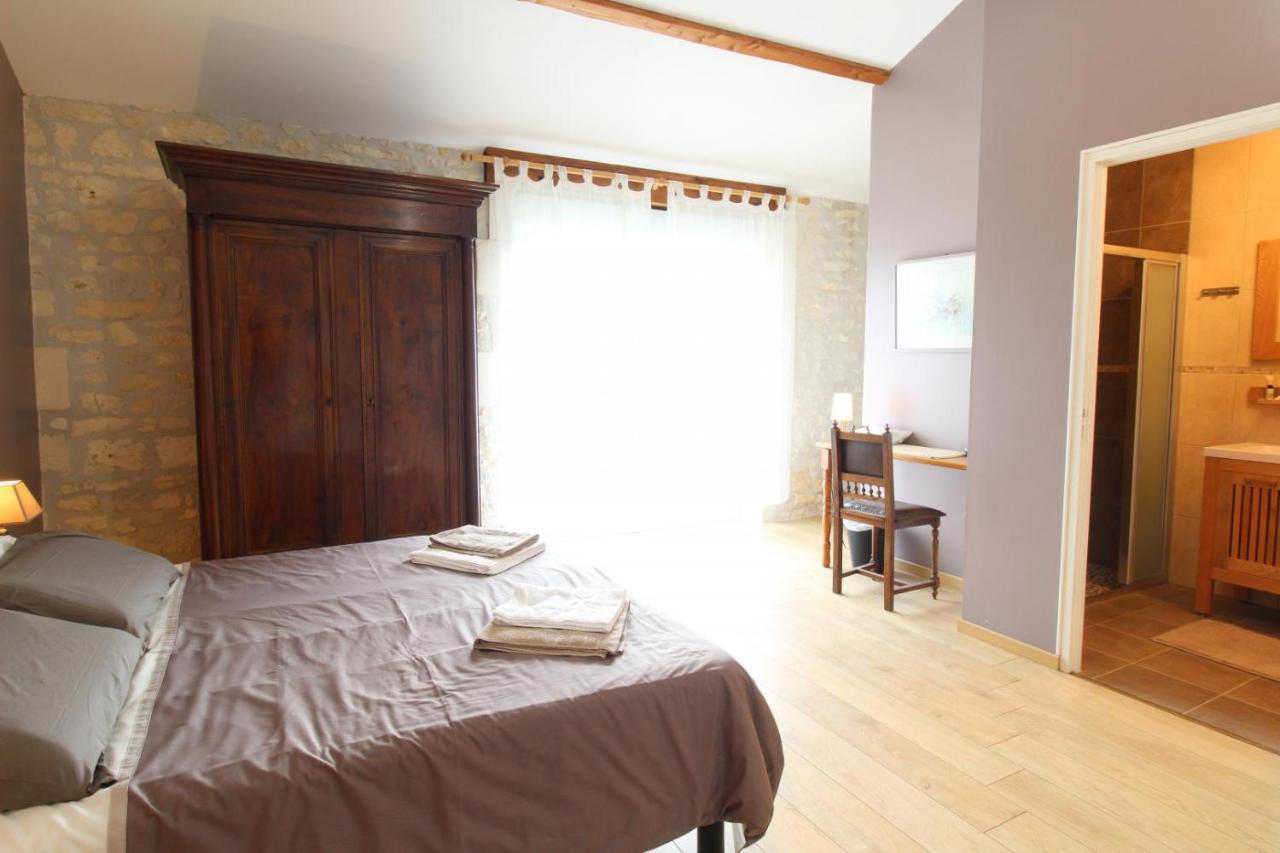 Le Domaine De Bellevue Bed & Breakfast Tanzac Exterior photo